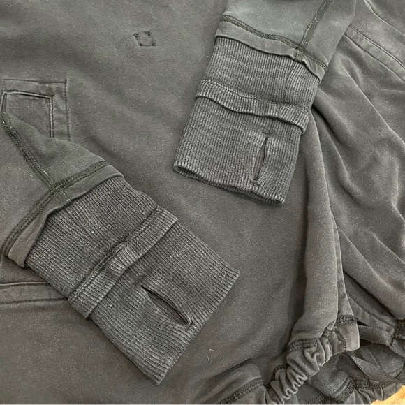 Lululemon Gratitude Wrap Heathered Black - Picture 8 of 12